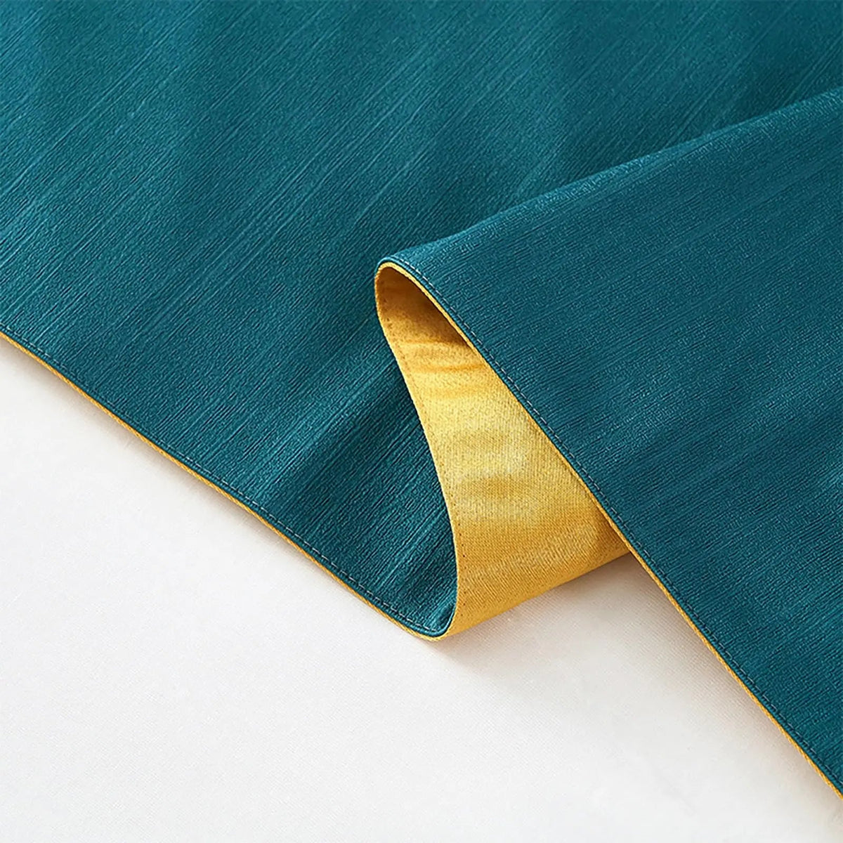 European Style Velvet Bed Scarf Runner with Matching Pillowcase for Home Hotel Decor