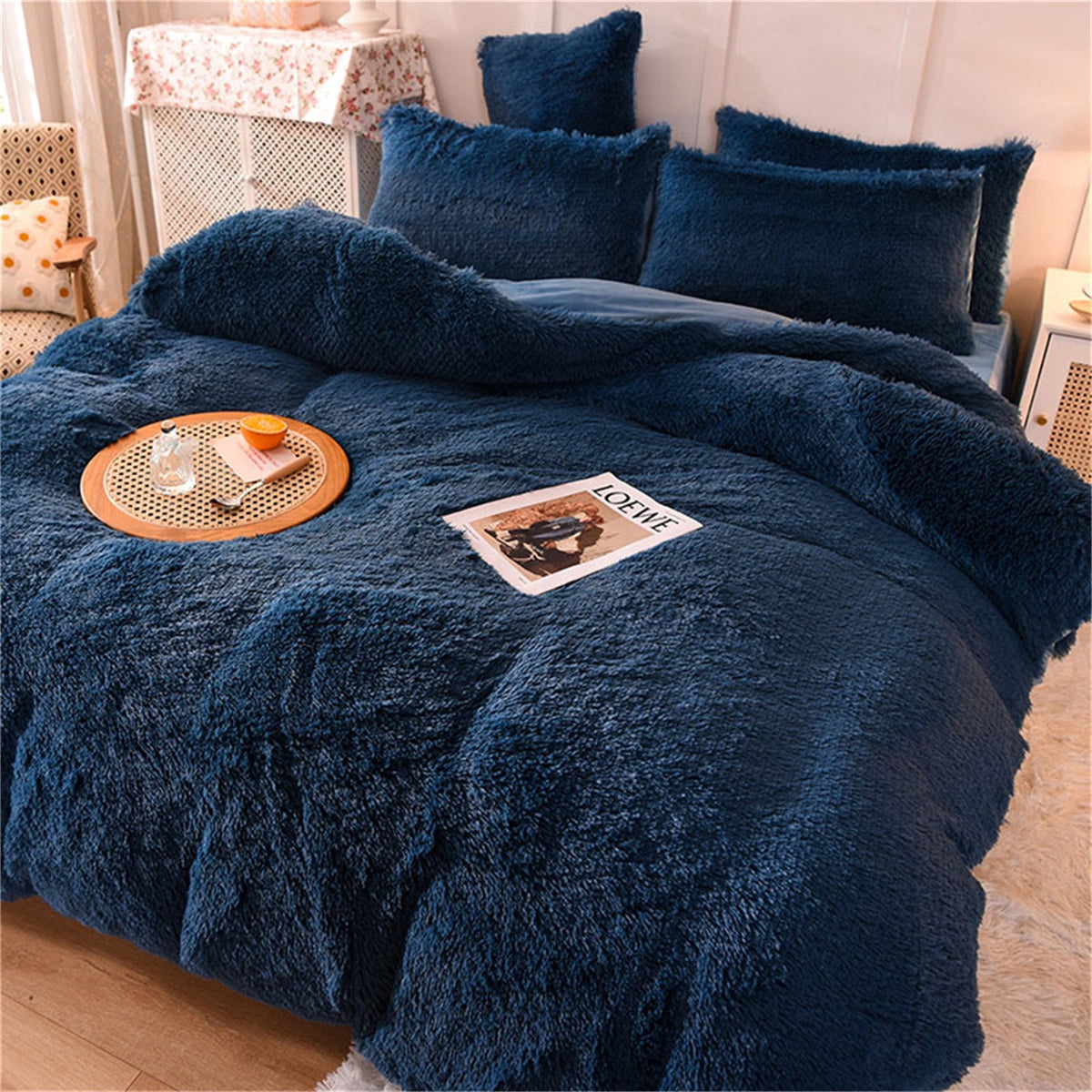 Plush Duvet Cover Set with Reversible Faux Fur and Velvet Texture for Cozy Bedroom Comfort
