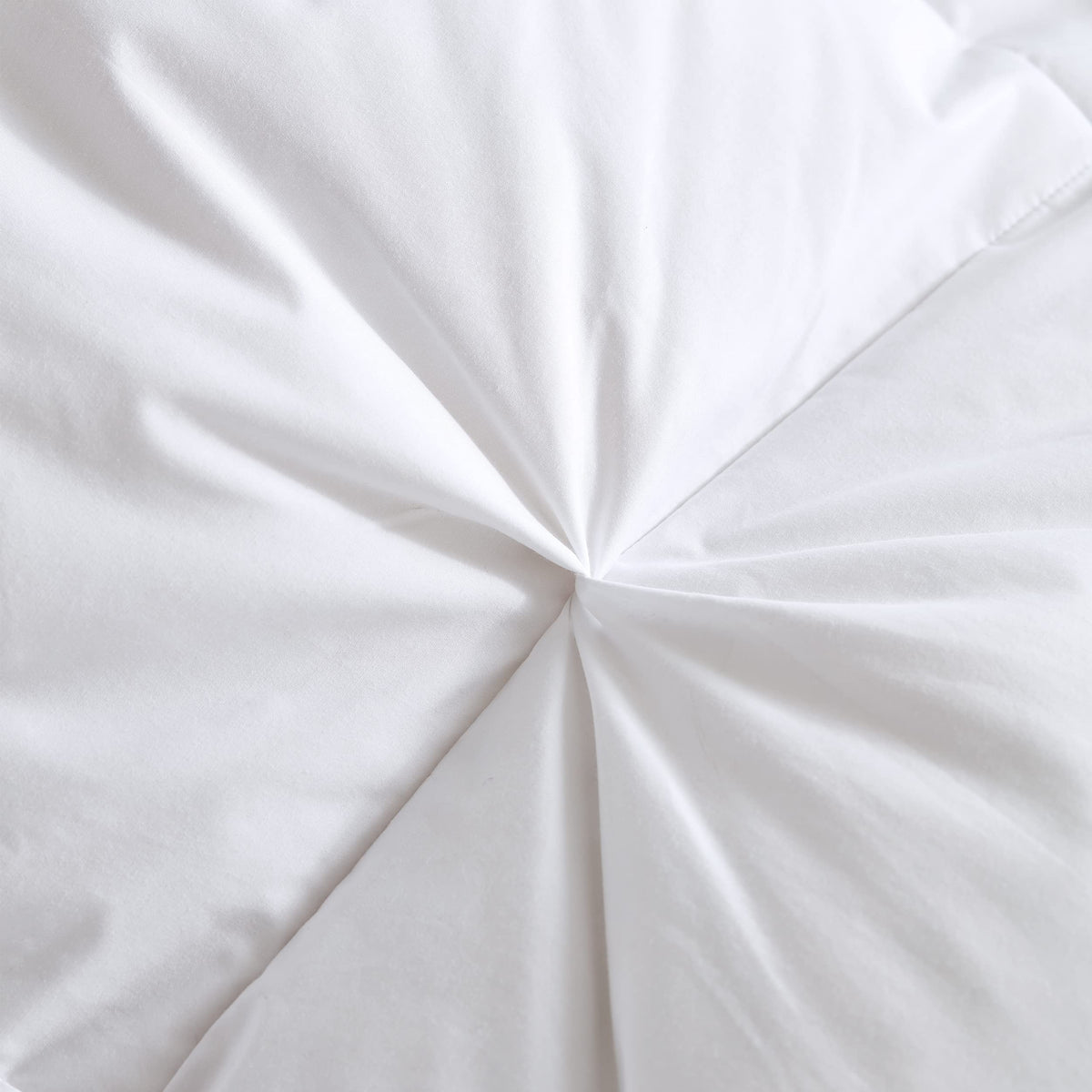 Goose Down Comforter with Pinch Pleat Design and All Season Medium Warmth for Relaxed Sleep Comfort
