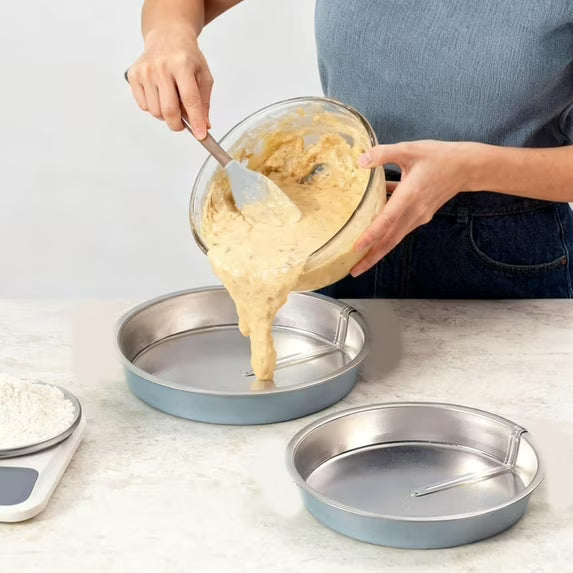 Stainless Steel Round Cake Mold with Nonstick Design for DIY Baking and Dessert Preparation