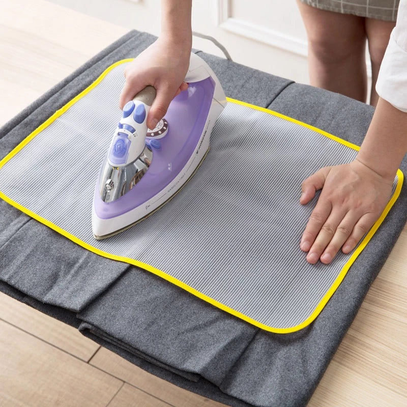 Heat-Resistant Mesh Ironing Mat Cover to Protect Clothes from Shine and Scorching, Suitable for Most Irons, Random Colors