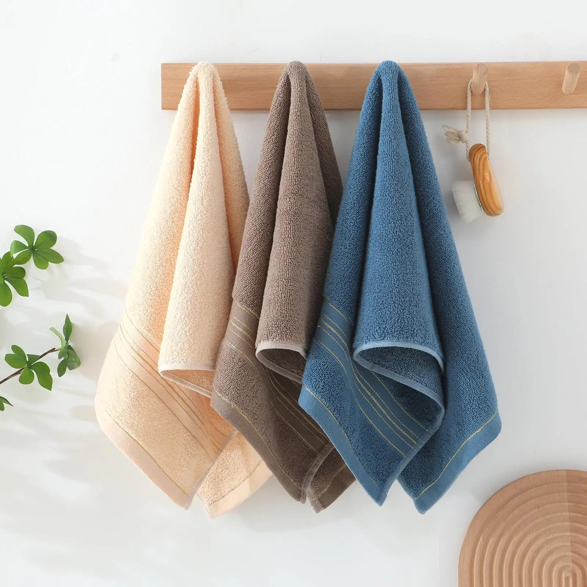 Thickened Absorbent Hand Towel with Soft Woven Polyester Cotton Blend for Home Use