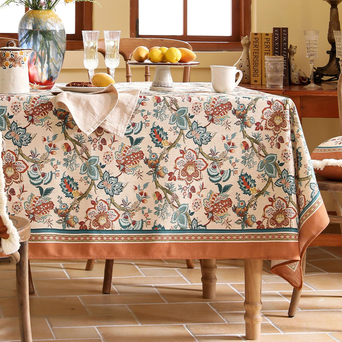 Vintage Floral Tablecloth with Polyester Fiber Design for Dining Tables and Gatherings