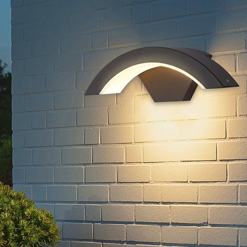Sleek Modern Outdoor Wall Light - Weatherproof Exterior Lighting