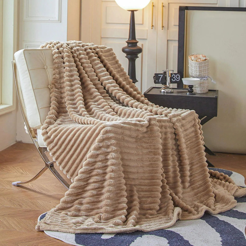 Luxury Soft Faux Rabbit Fur Throw Blanket, Fluffy and Warm Ideal for Spring and Autumn, Plaid Design