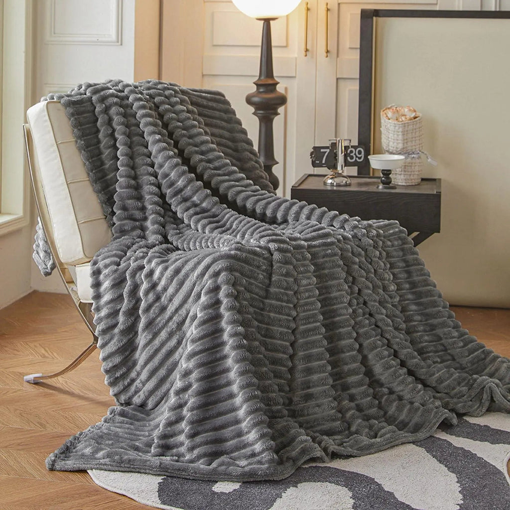 Luxury Soft Faux Rabbit Fur Throw Blanket, Fluffy and Warm Ideal for Spring and Autumn, Plaid Design