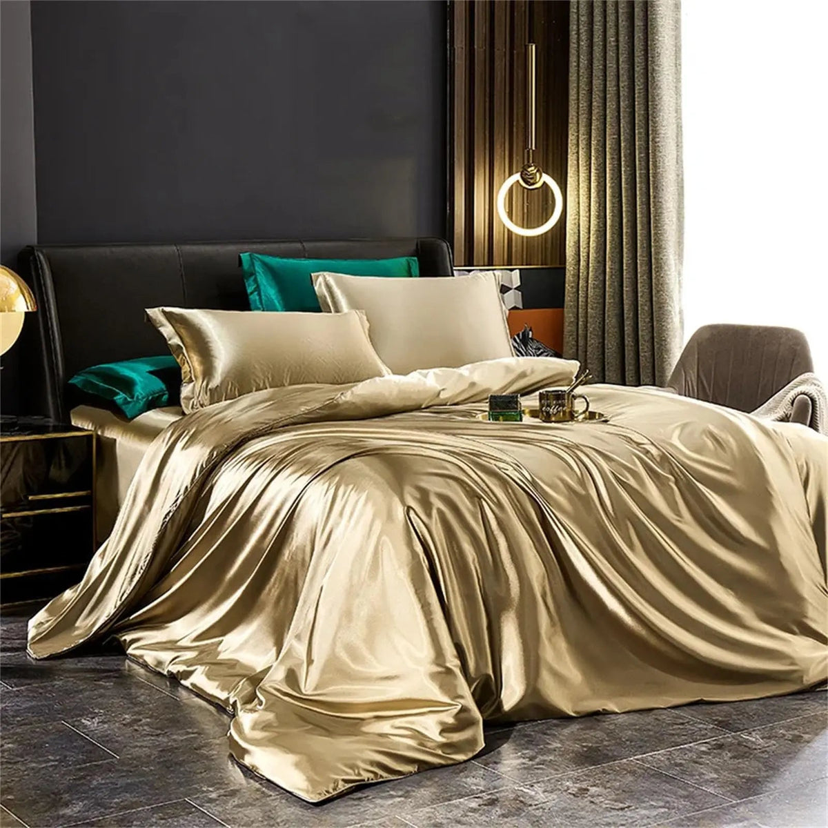Mulberry Silk Bedding Set with Duvet Cover Sheet and Pillowcases for Luxury Bedroom Comfort